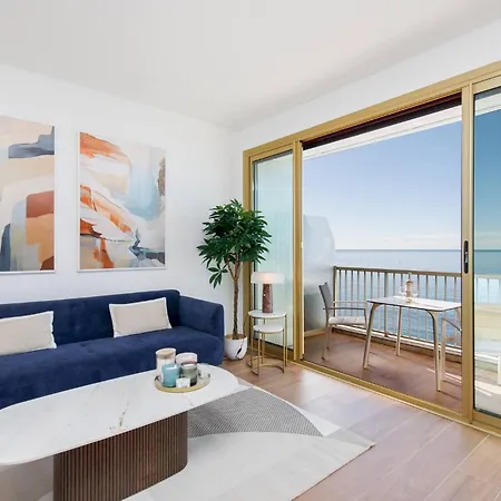 Les Pins Luxueuse Front De