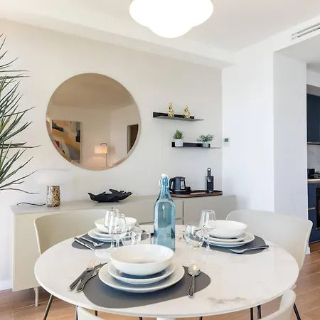 Les Pins Luxueuse Front De Apartment Juan-les-Pins