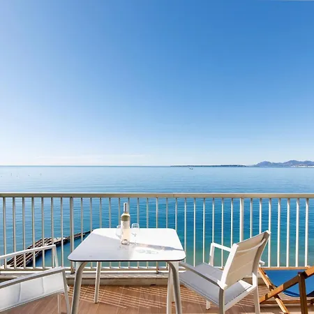 Les Pins Luxueuse Front De